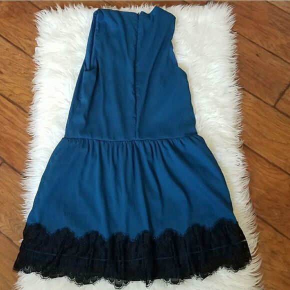 CAMILLA TREE Blue Black Lace Sleeveless Dress - Picture 3 of 5